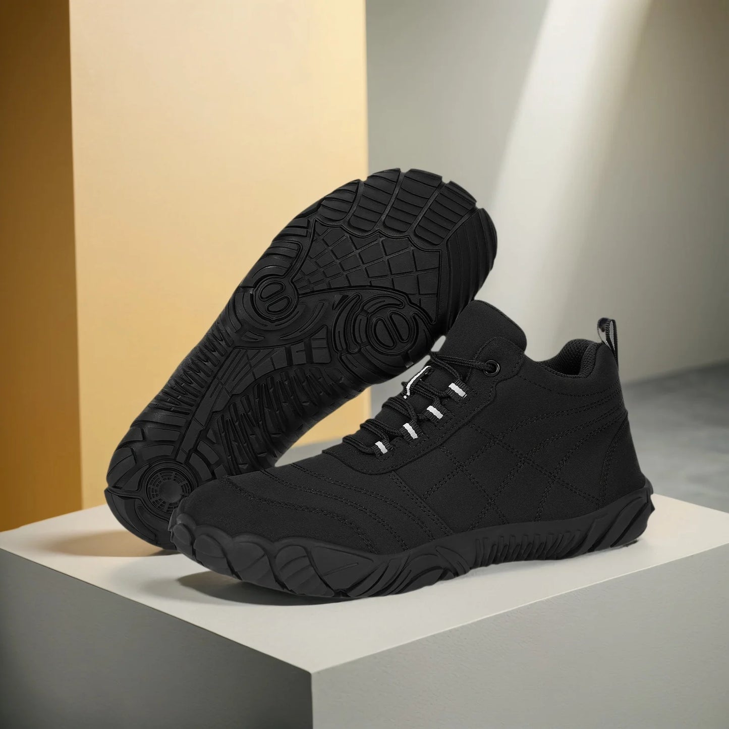 Outdoor Work Boots Anti-Slip Casual Sneakers Comfortable Barefoot Hiking Shoes Winter Snow Boots for Outdoor Sports