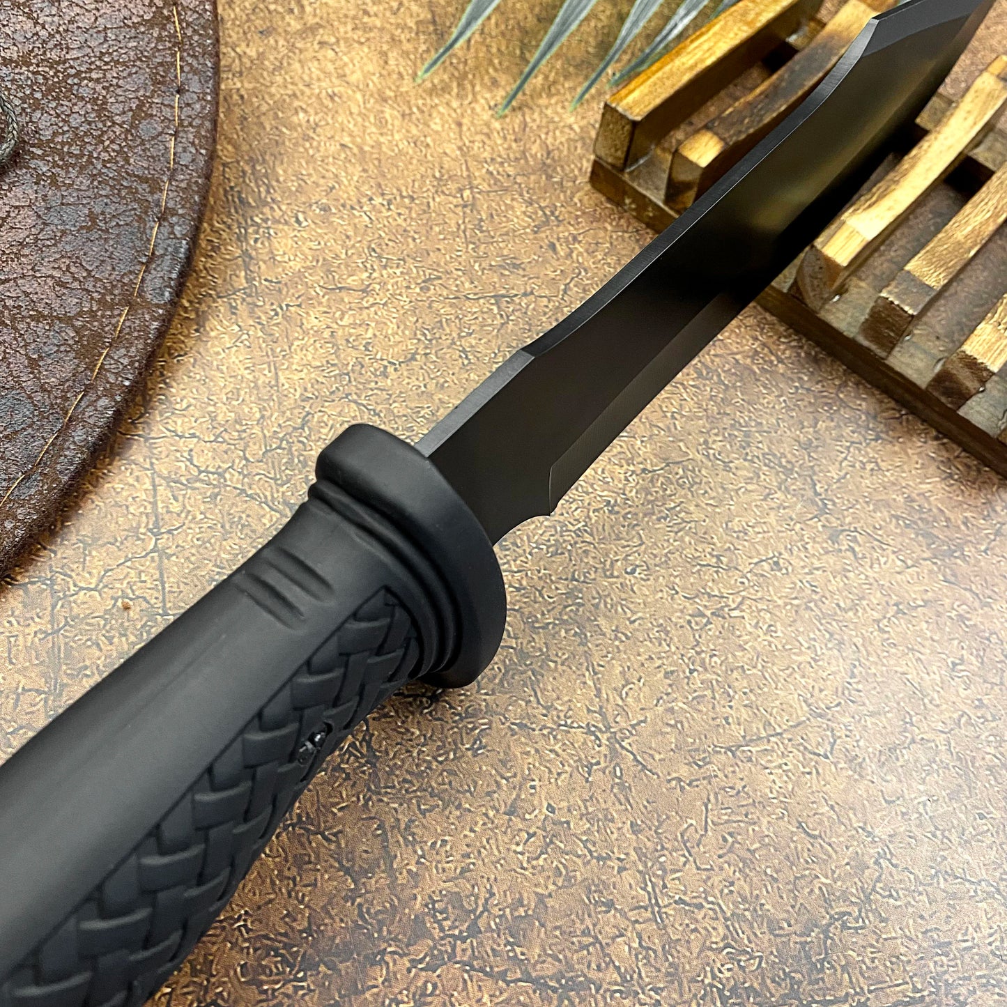 Wilderness Camping Outdoor survival knife Self-defense Tactical Fighting Knife High hardness sharp K-sheath pocket straight knif